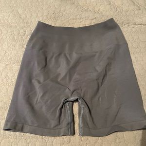 Alphalete Amplify shorts